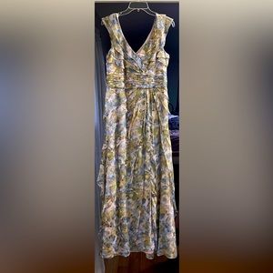 Adrianna Papell Formal Maxi Dress petite